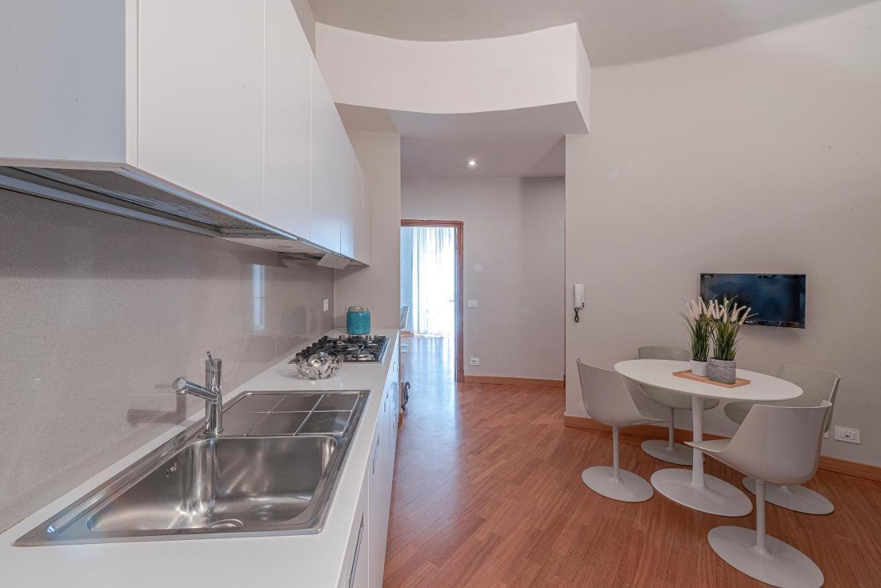 Poppy'S House Apartment ลาสเปเซีย ภายนอก รูปภาพ